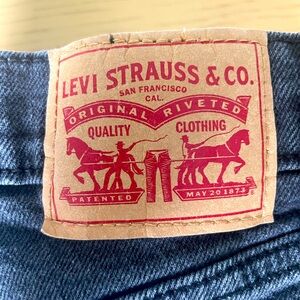 Levi's Ribcage Straight Ankle Jeans- Black